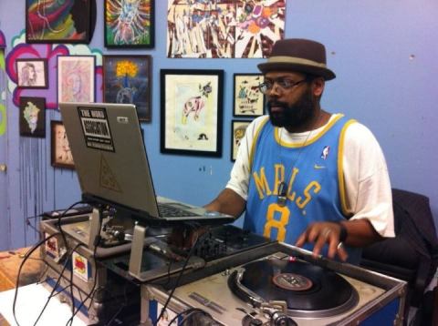 582100_3383549188302_1401463252_n