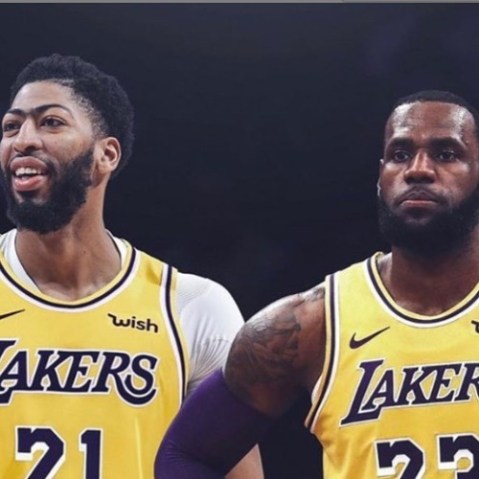 artworks-000555857889-hoyval-t500x500